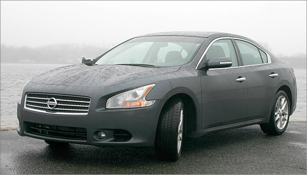 Nissan Maxima 2010