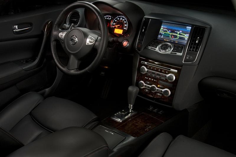 Nissan Maxima 2010