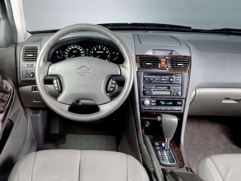 Nissan Maxima A33