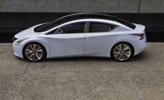 Nissan Maxima Coupe 2015