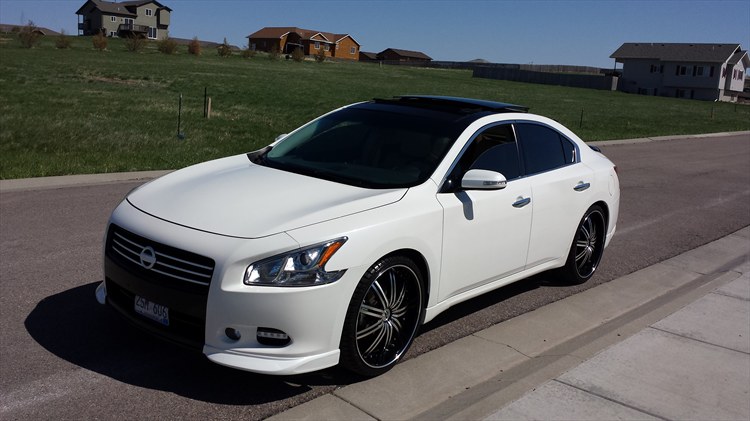Nissan Maxima Custom