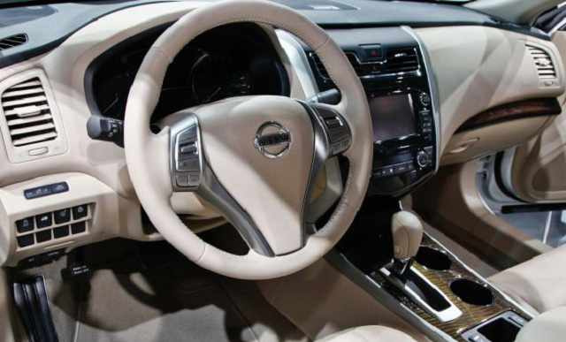 Nissan Maxima Hybrid