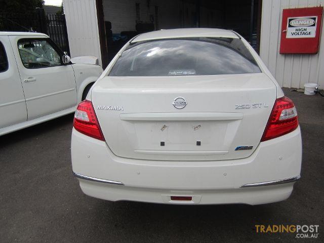 Nissan Maxima J32