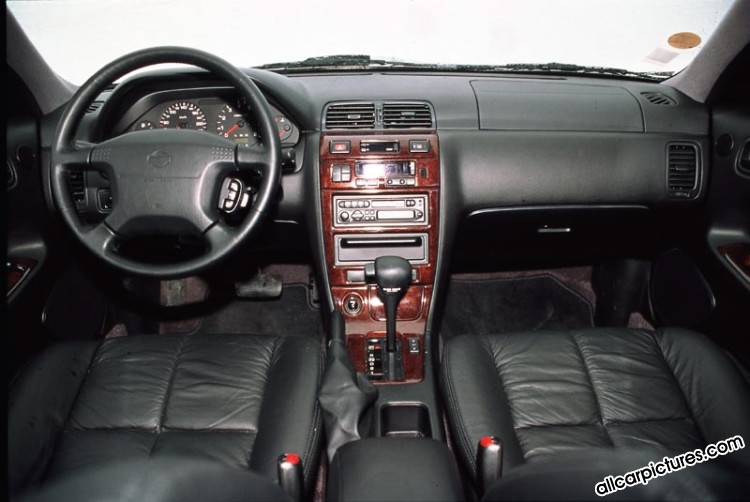 Nissan Maxima Qx