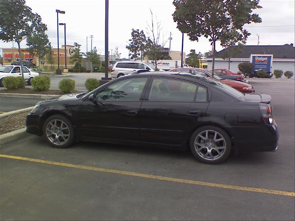 Nissan Maxima R