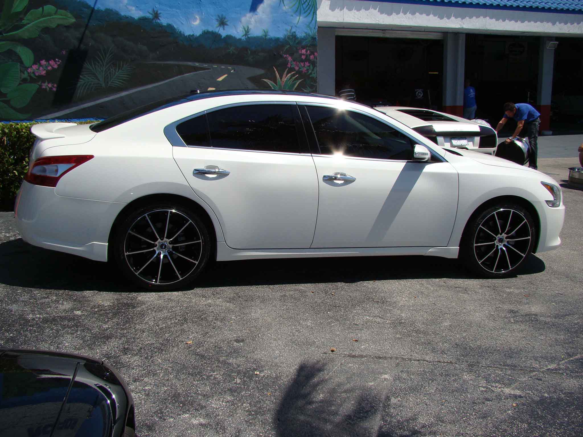 Nissan Maxima Racing