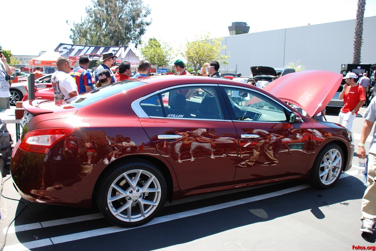 Nissan Maxima Red