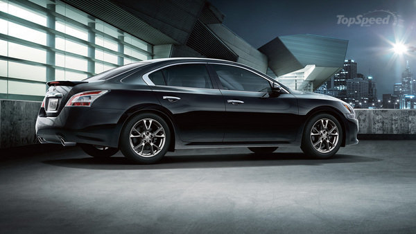 Nissan Maxima S