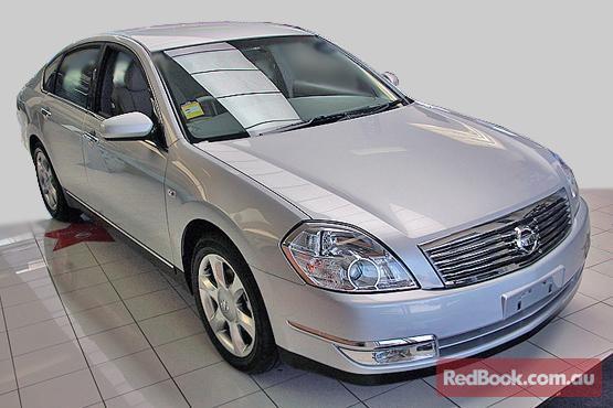 Nissan Maxima St