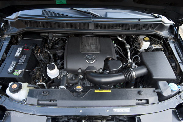 Nissan Maxima V8