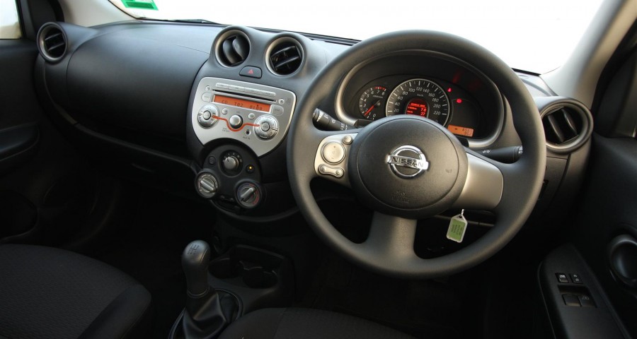 Nissan Micra Manual