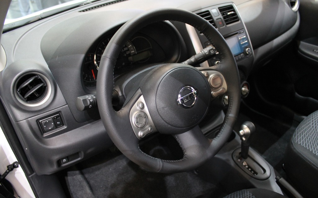 Nissan Micra S