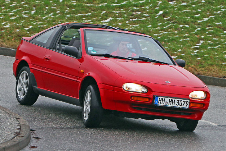 Nissan 100