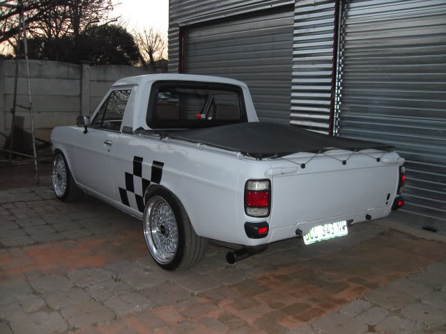Nissan 1400