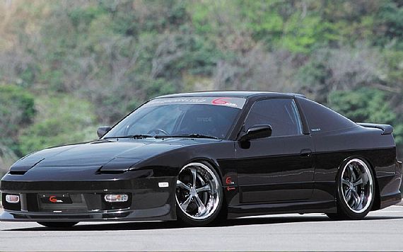 Nissan 200