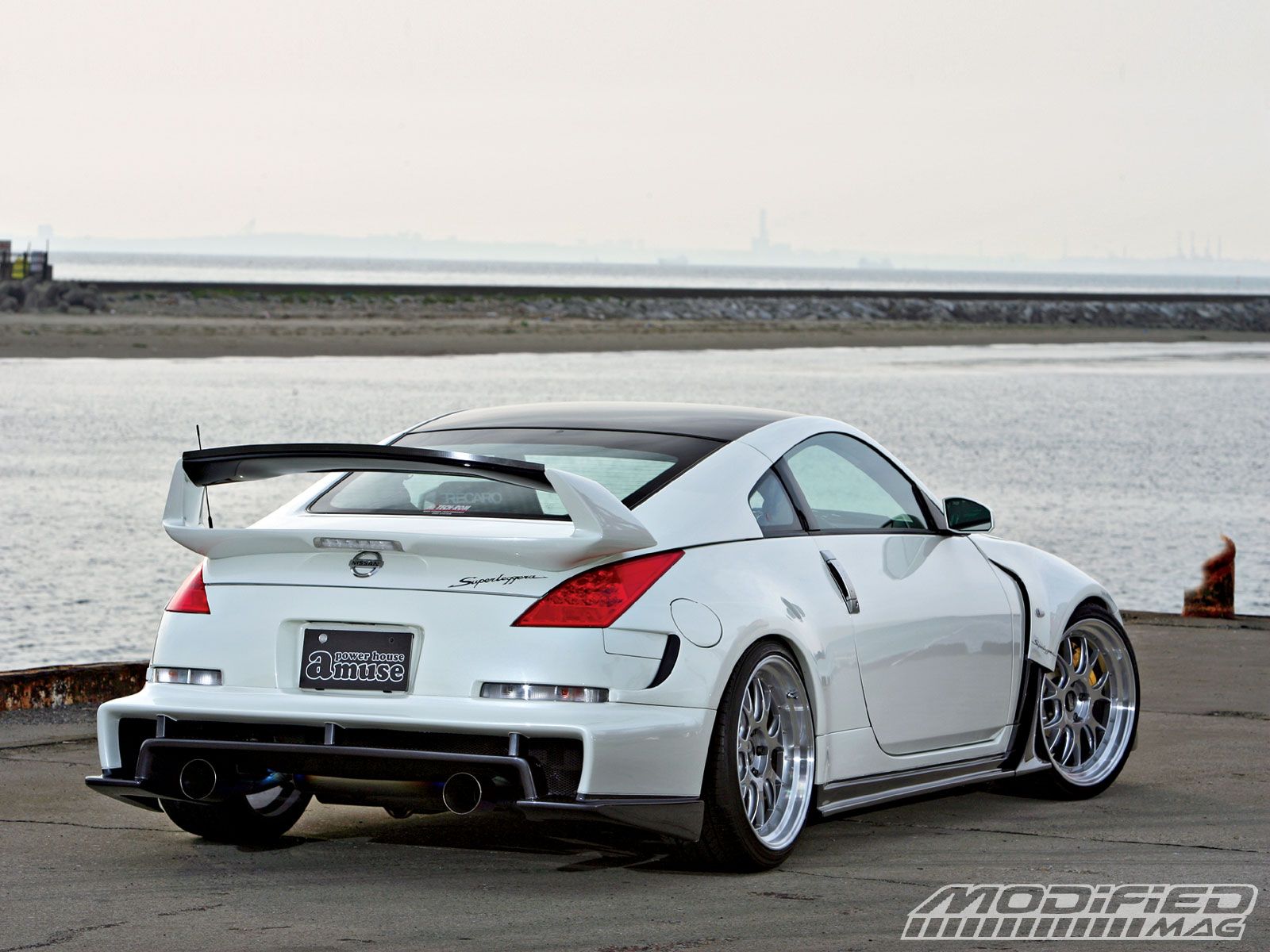 Nissan 380