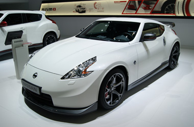 Nissan 380