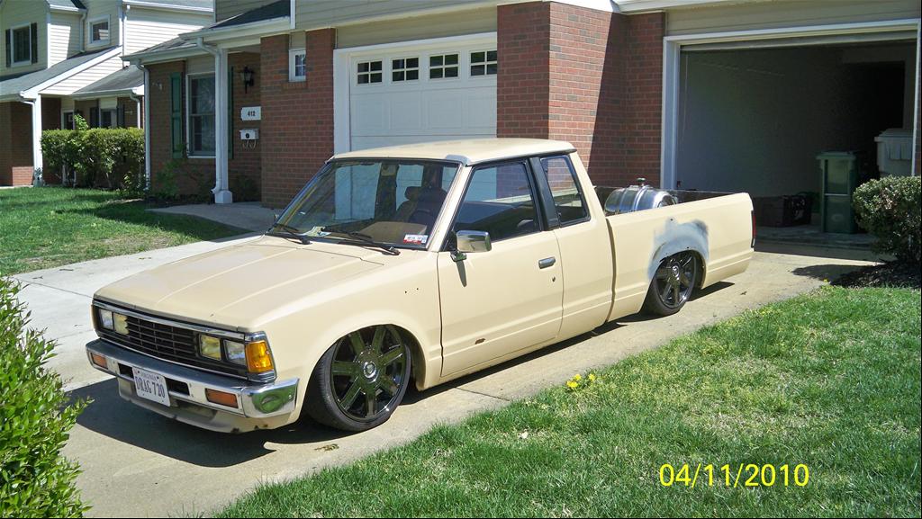 Nissan 720
