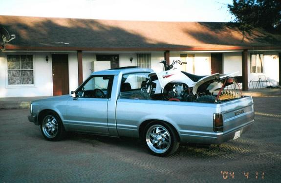 Nissan 720
