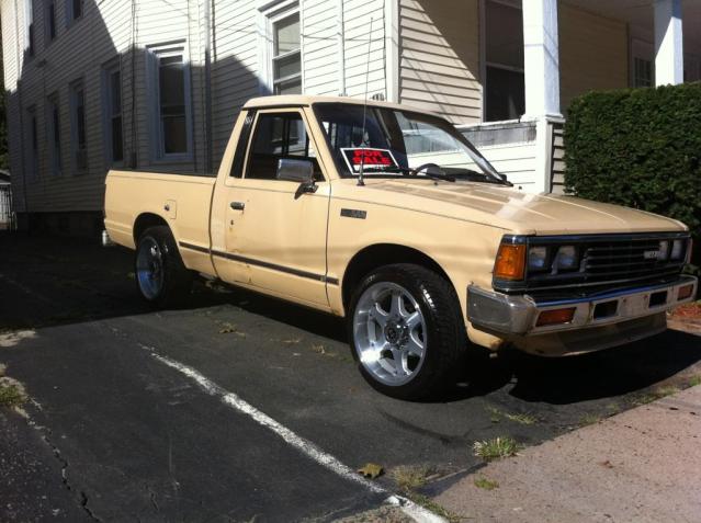 Nissan 720