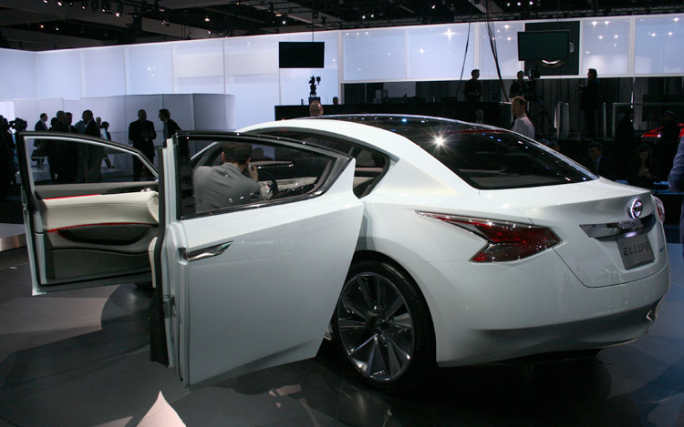 Nissan Allure