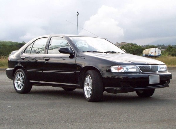 Nissan B