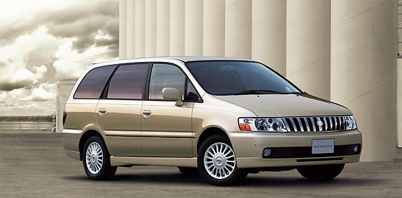 Nissan Bassara