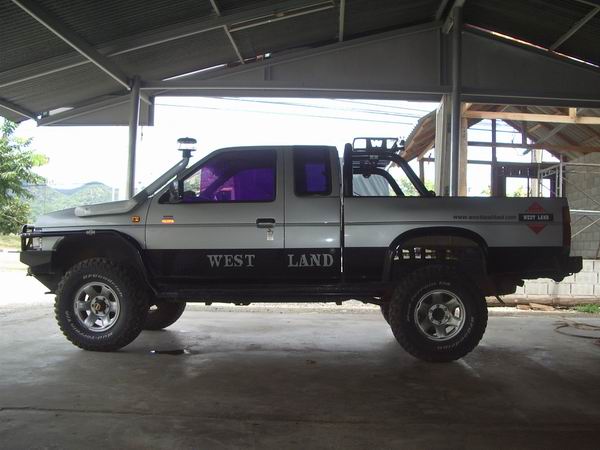 Nissan Big-M