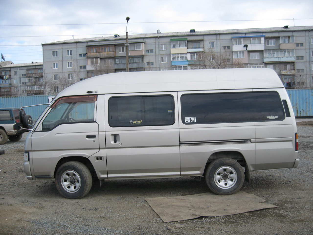 Nissan Caravan