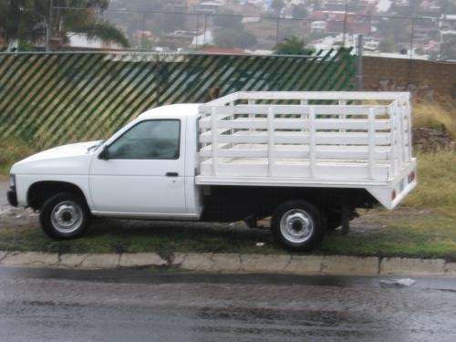 Nissan Estacas