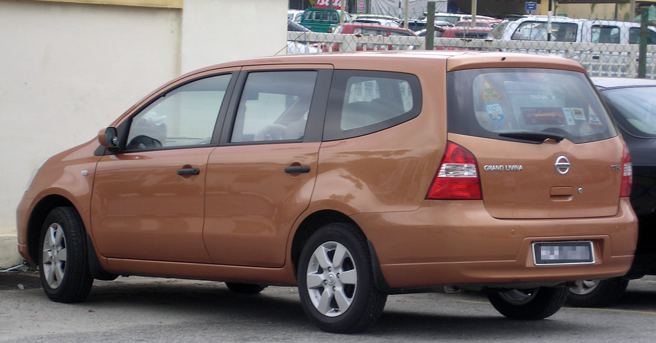 Nissan Grand