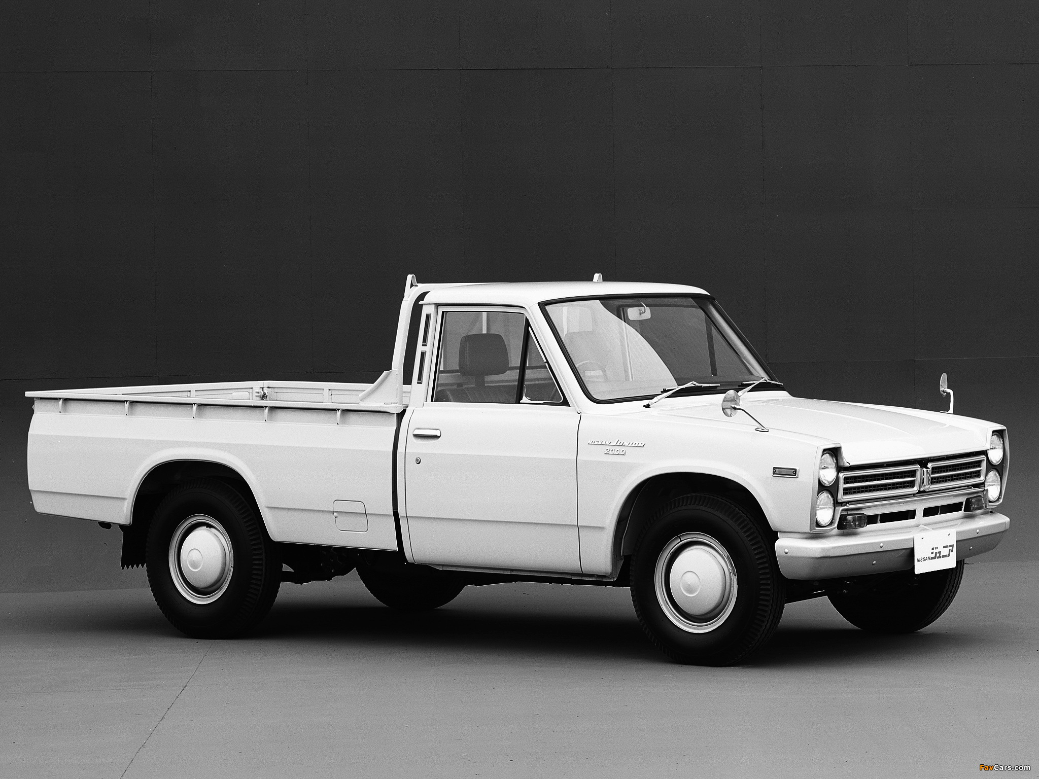 Nissan Junior