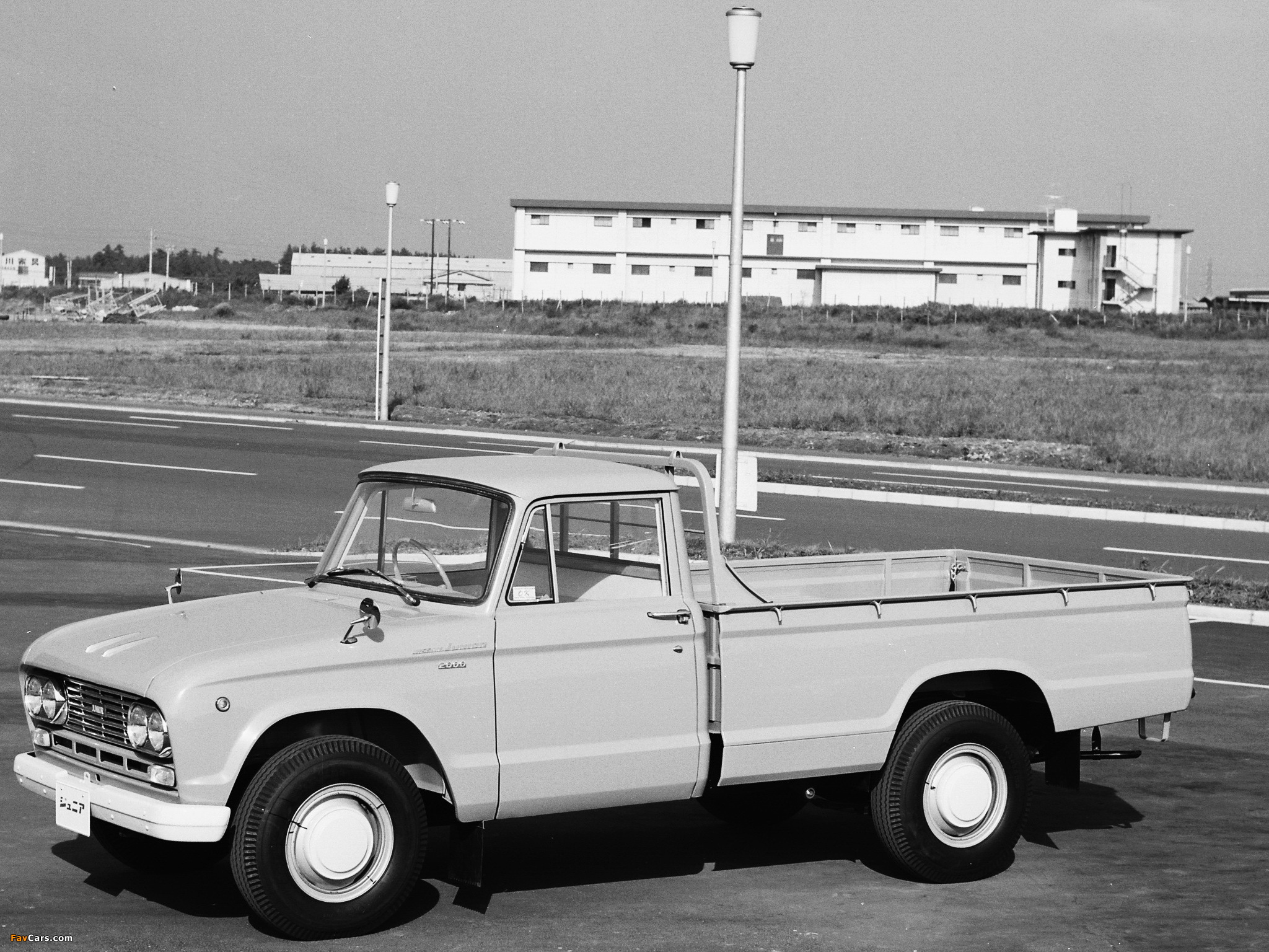 Nissan Junior