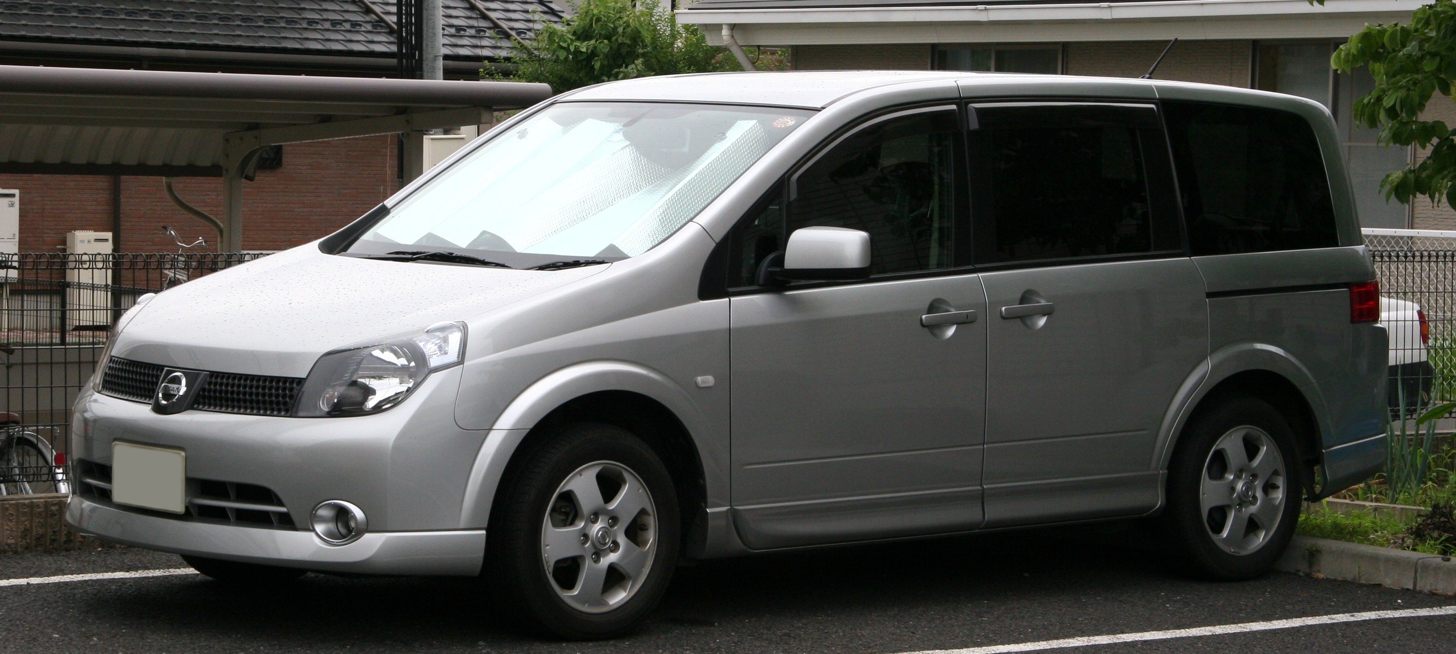 Nissan Lafesta