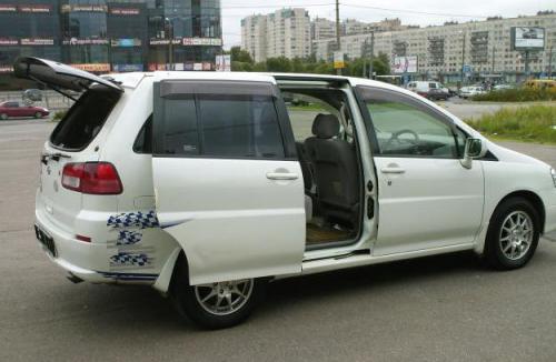 Nissan Liberty