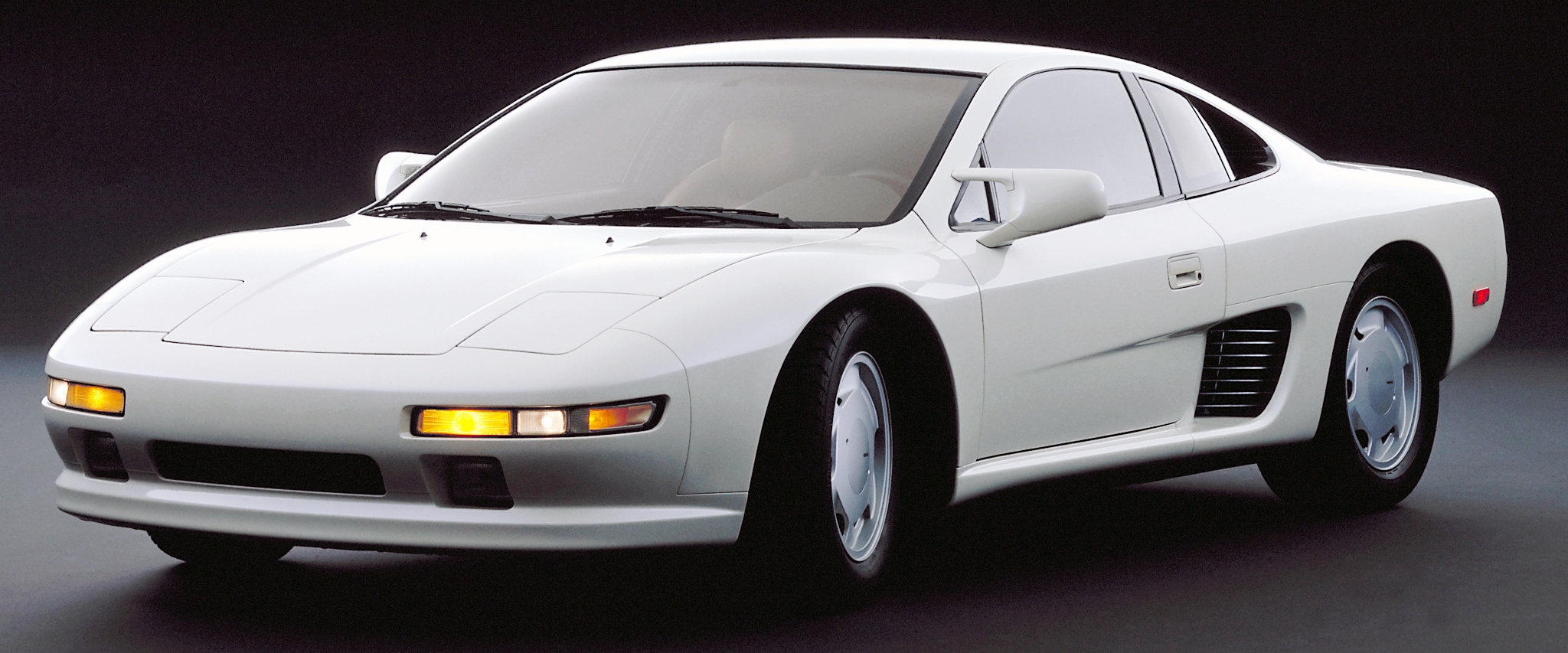 Nissan Mid4