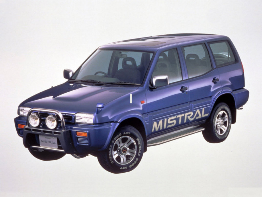 Nissan Mistral