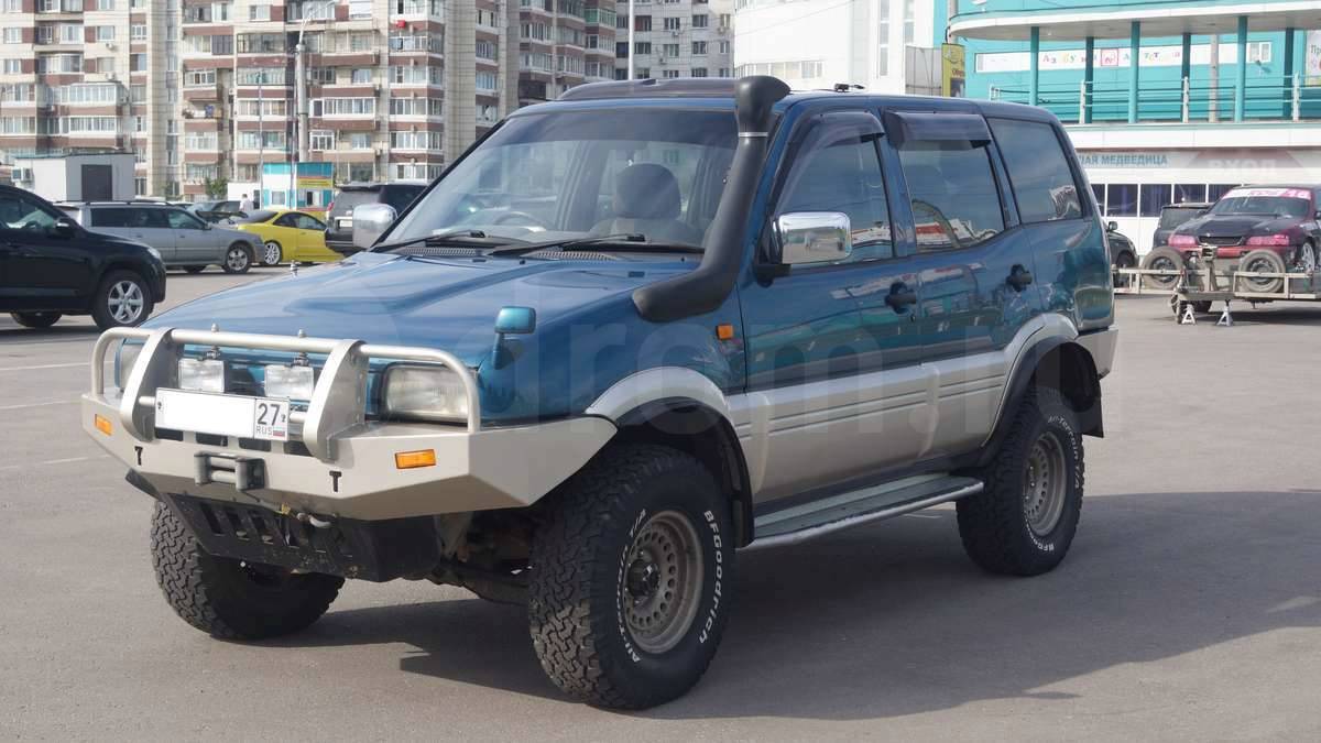Nissan Mistral