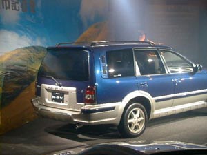 Nissan N-Rv
