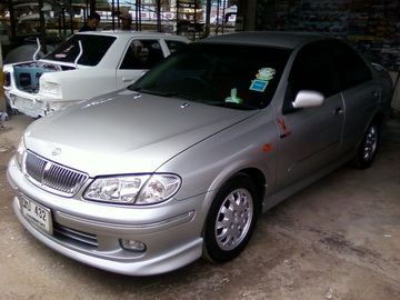 Nissan Neo
