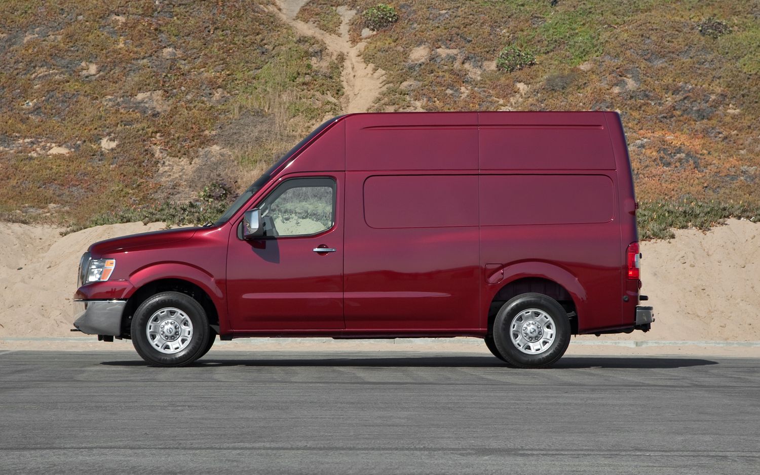 Nissan Nv3500