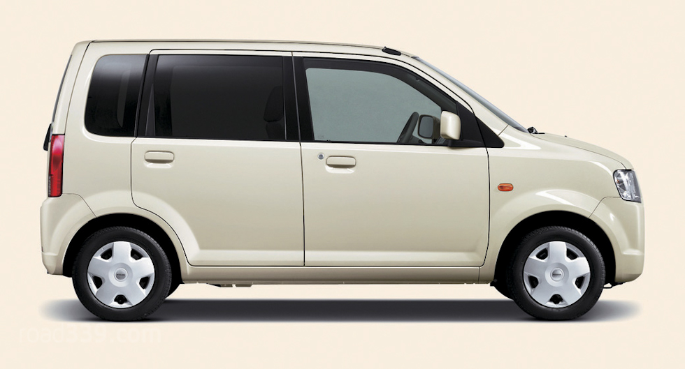Nissan Otti