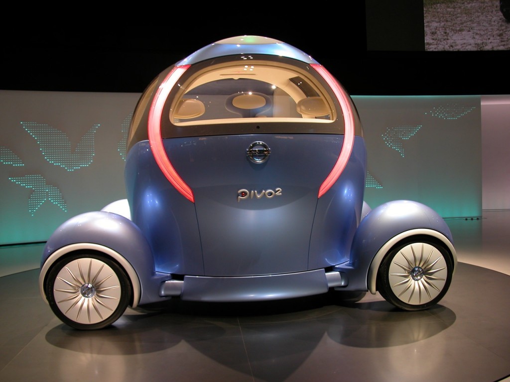Nissan Pivo2
