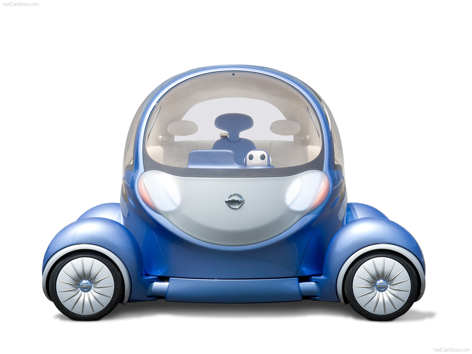 Nissan Pivo2