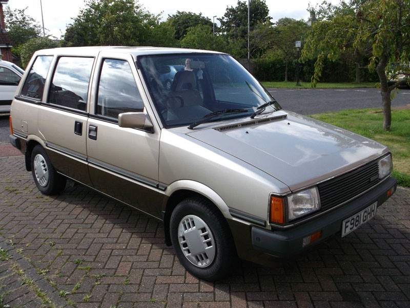 Nissan Prairie