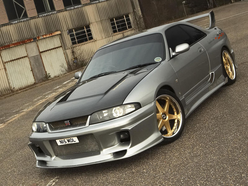 Nissan R33