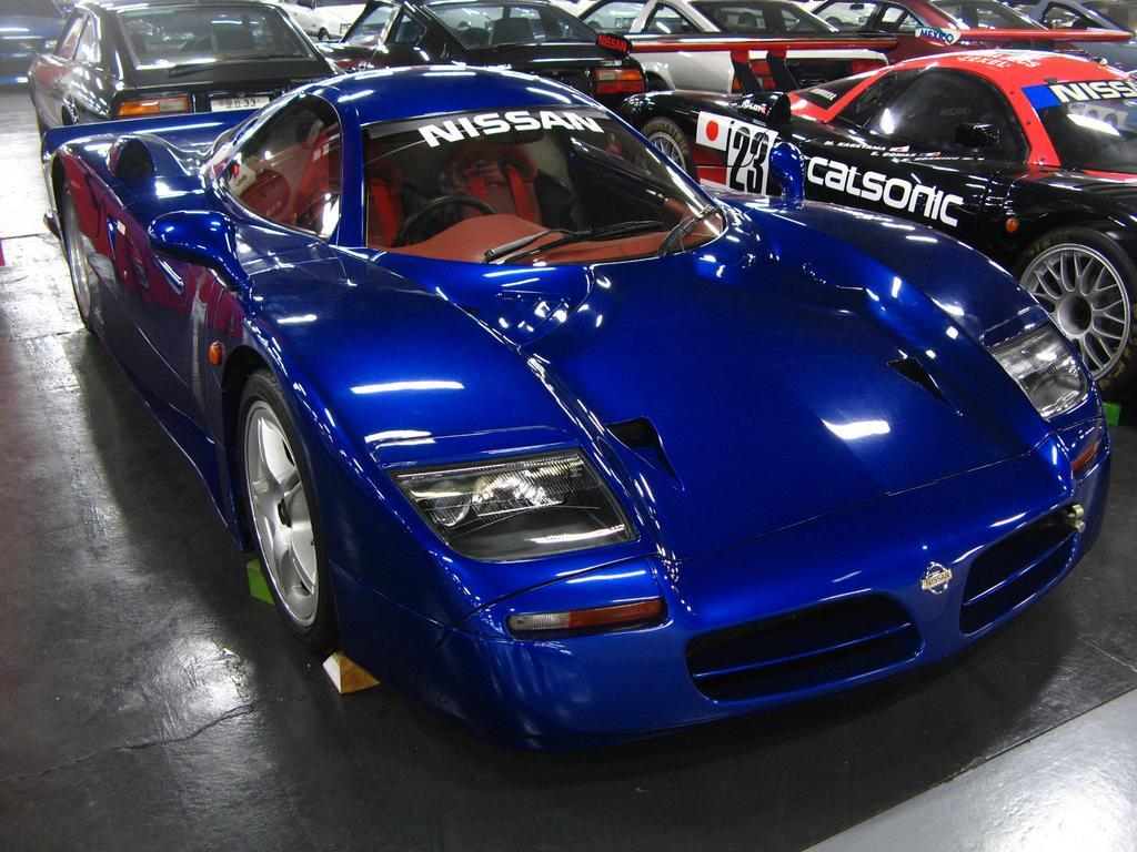 Nissan R390