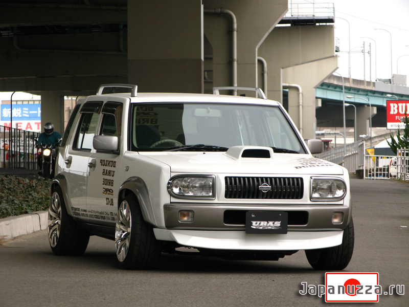 Nissan Rasheen