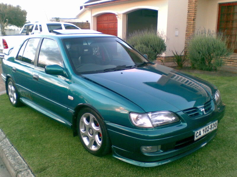 Nissan Sabre
