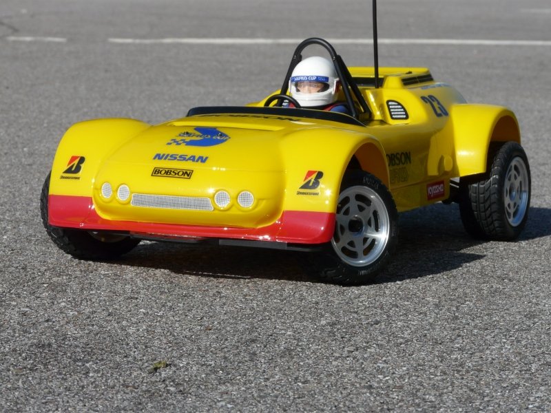 Nissan Saurus